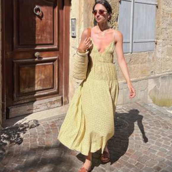 Doen Dresses & Skirts - DOEN IRINA DRESS IN MOONFLOWER FLORAL IN SIZE S